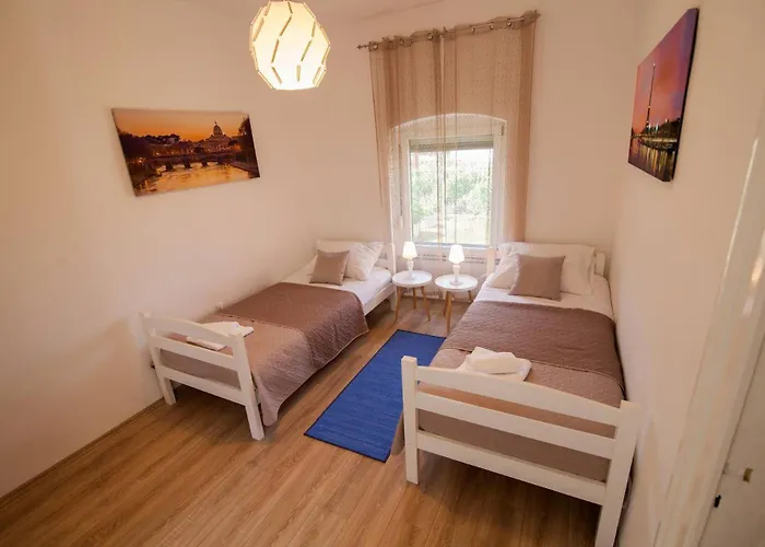 Spacious House Stefi With Grill Nyaraló Póla