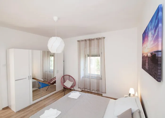 Σπίτι διακοπών Spacious House Stefi With Grill *